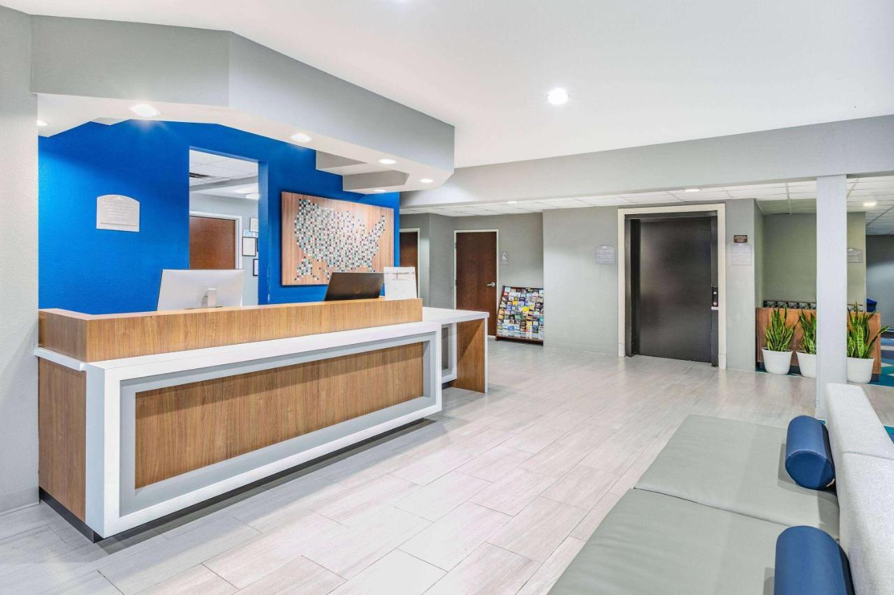 Microtel Inn & Suites By Wyndham Austin Airport Kültér fotó