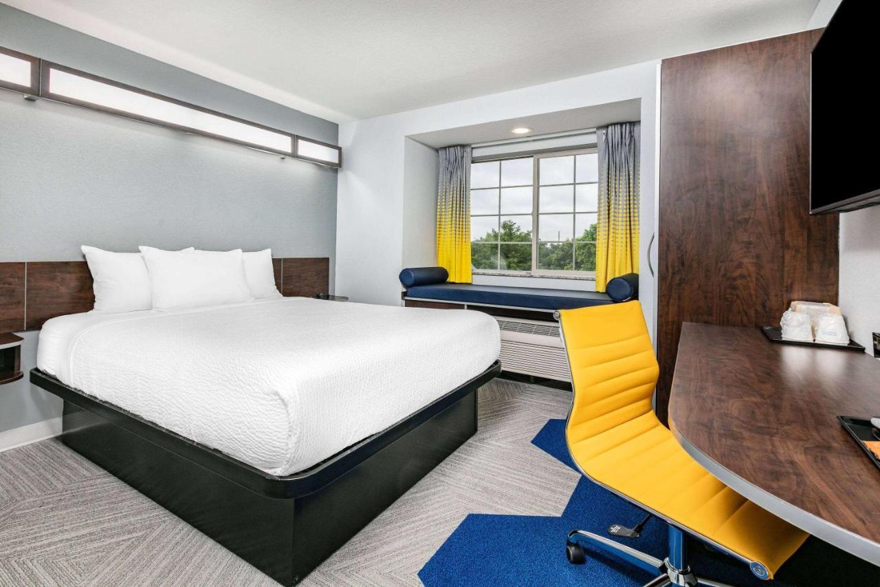 Microtel Inn & Suites By Wyndham Austin Airport Kültér fotó